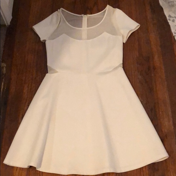 White mesh short sleeve dress - Picture 1 of 1